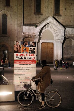 Mi Amo. Vi Amo. Faccio il Test - Piazza San Francesco, Bologna